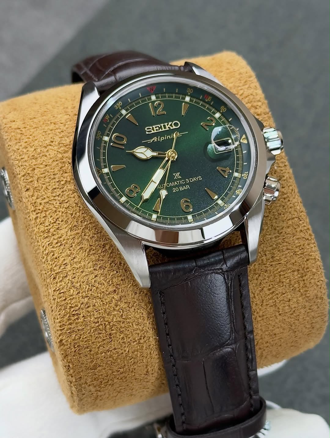 SEIKO ALPINIST ( MODEL SPB121J1)
